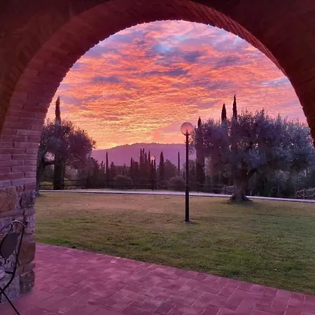 Il Casale - Tenuta Le Bruscoline *